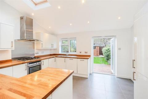 3 bedroom terraced house to rent, Florence Road, Wimbledon, London, SW19