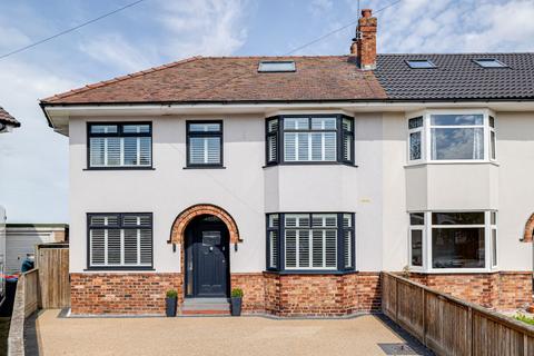 22 Bachefield Avenue, Huntington, Chester, CH3 6DA