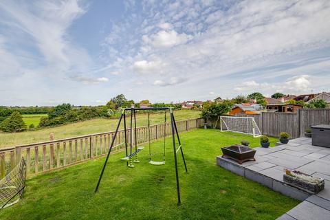 22 Bachefield Avenue, Huntington, Chester, CH3 6DA