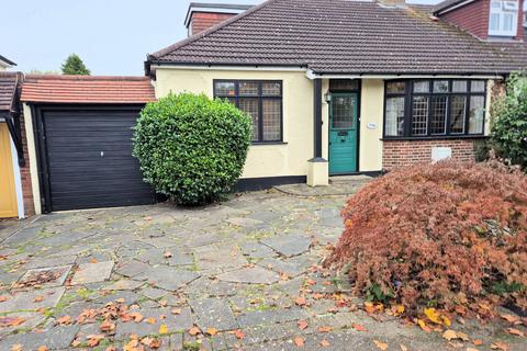 3 bedroom semi-detached bungalow for sale, Cranston Park Avenue, Upminster RM14