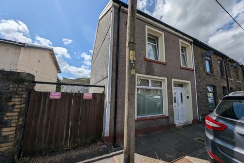 3 bedroom end of terrace house for sale, 21 Greenfield Terrace, Abercynon. CF45 4TN