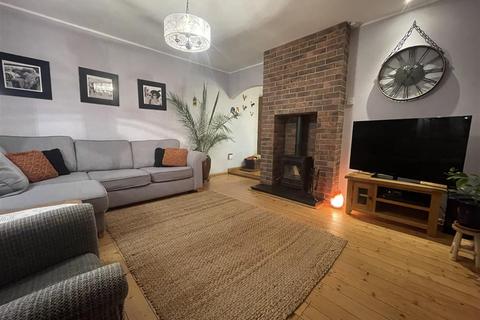 3 bedroom semi-detached house for sale, Conyers Gardens, South Pelaw, Chester Le Street