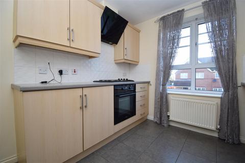 2 bedroom flat to rent, Mill Chase Gardens, Wakefield WF2