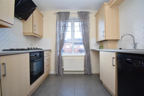 2 bedroom flat to rent, Mill Chase Gardens, Wakefield WF2