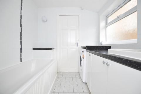4 bedroom terraced house to rent, St. Kilda Parade, GLOUCESTER GL1