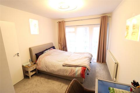 3 bedroom apartment to rent, September Way, Stanmore HA7