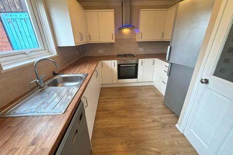 3 bedroom terraced house to rent, Hawksbeard Place, Ecton Brook, Northampton NN3