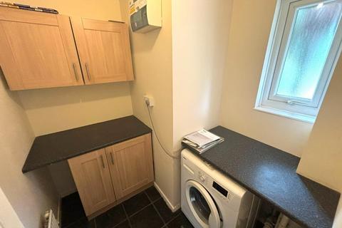 3 bedroom terraced house to rent, Hawksbeard Place, Ecton Brook, Northampton NN3