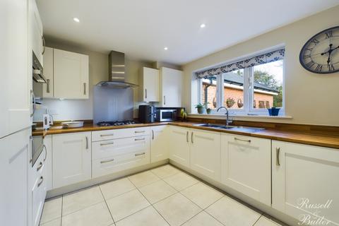 4 bedroom detached house for sale, Welford Close, Steeple Claydon