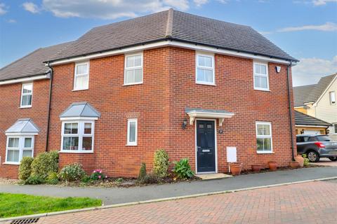 3 bedroom semi-detached house for sale, Allan Bedford Crescent, Costessey NR8