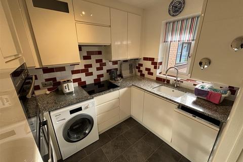 2 bedroom bungalow for sale, Clift House, Chippenham SN15
