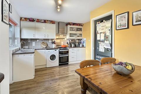 10 Camside, Cambridge, CB4 1PQ