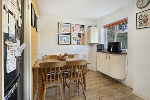 10 Camside, Cambridge, CB4 1PQ