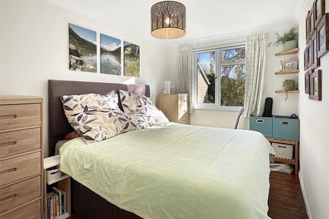 10 Camside, Cambridge, CB4 1PQ