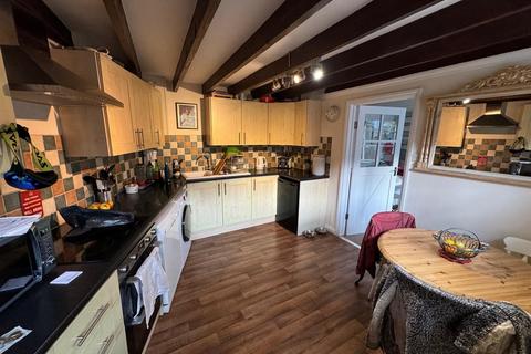 1 bedroom cottage to rent, High Street, Steyning