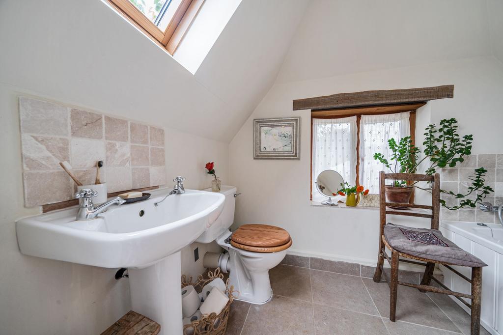Bathroom (1)