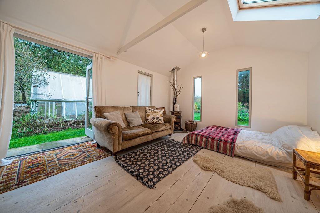 Cabin (3)