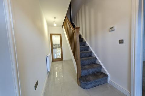 10 Valley View, Abercynon, Mountain Ash, CF45 4NH