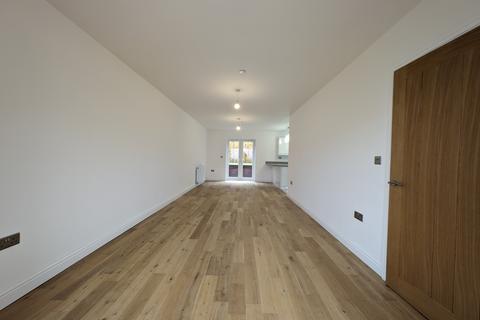 10 Valley View, Abercynon, Mountain Ash, CF45 4NH