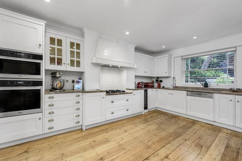 4 bedroom detached house to rent, London SW10