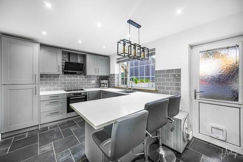 25 Taillwyd Road, Neath Abbey, Neath, SA10 7DT