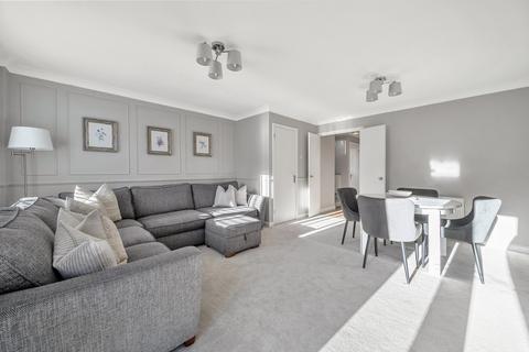20 Beveren Close, Fleet, GU51 2UB