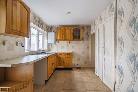 3 bedroom house for sale, Station Road, Farncombe, Godalming, Surrey, GU7