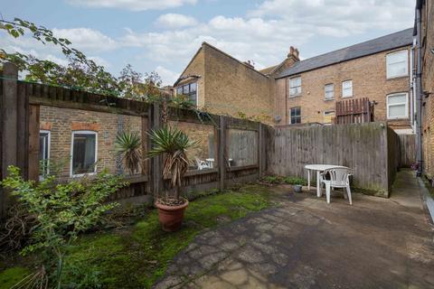 3 bedroom flat for sale, Mortimer Street, Herne Bay, CT6