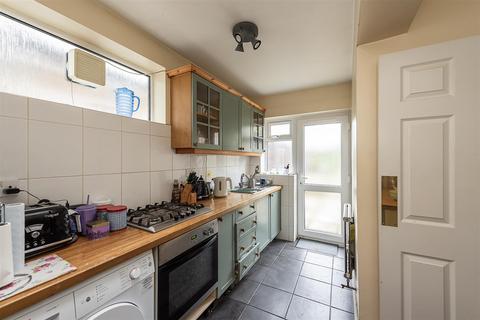 3 bedroom end of terrace house for sale, Burnham Road, St. Albans