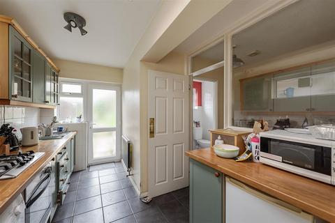 42 Burnham Road, St Albans, AL1 4QW