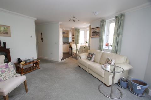 2 bedroom apartment for sale, Grand Parade, Eastbourne  BN21