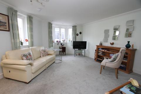 2 bedroom apartment for sale, Grand Parade, Eastbourne  BN21