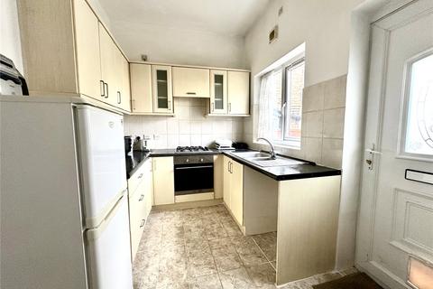 2 bedroom end of terrace house for sale, Laleham Road, London, SE6