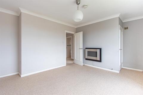 2 bedroom flat to rent, Carisbrooke Way, Cardiff CF23