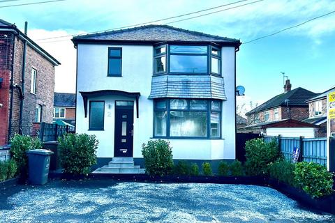 3 bedroom detached house to rent, Willingdon Drive, Prestwich