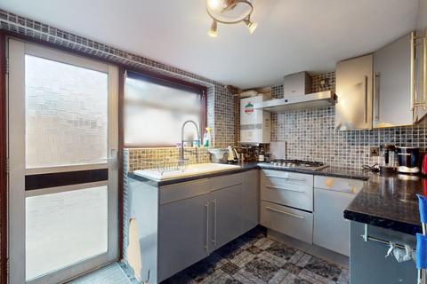 3 bedroom end of terrace house for sale, Gordon Place, Gravesend, DA12