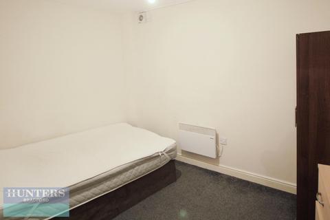 2 bedroom flat to rent, Apartment 6, Georges House 5 Upper Millergate, Bradford