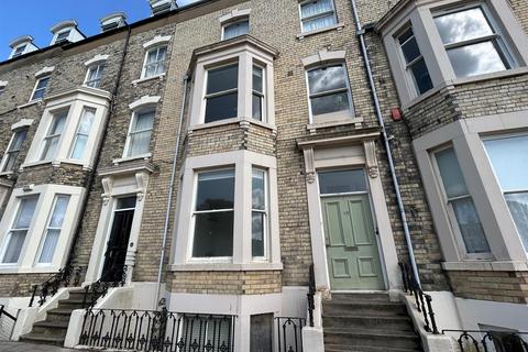 1 bedroom apartment to rent, Valley Bridge Parade, Scarborough