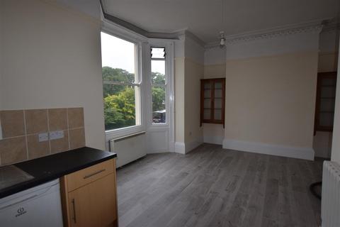 1 bedroom apartment to rent, Valley Bridge Parade, Scarborough