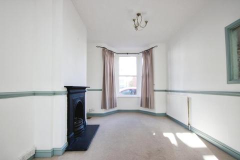 3 bedroom terraced house to rent, Garnet Street, Bristol BS3