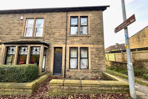 3 bedroom end of terrace house to rent, Grane Road, Rossendale BB4