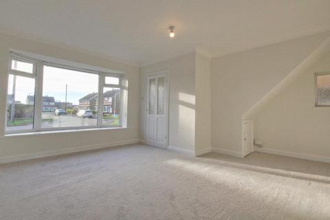 3 bedroom house to rent, Brigg Drive, Hessle