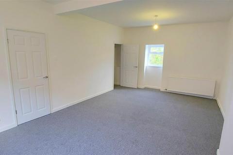 3 bedroom terraced house to rent, Tonna Road, Maesteg