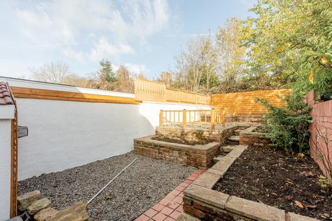 2 Mount Pleasant, Pill, Bristol, BS20 0ES