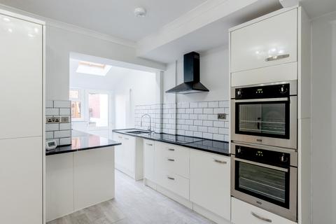 2 Mount Pleasant, Pill, Bristol, BS20 0ES