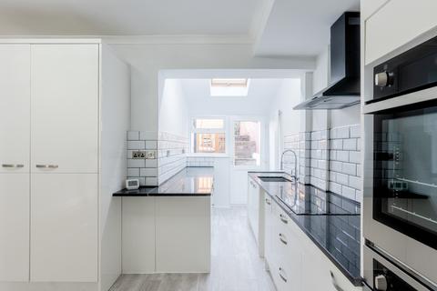 2 Mount Pleasant, Pill, Bristol, BS20 0ES