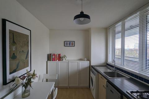 1 bedroom apartment for sale, Marden Square, London