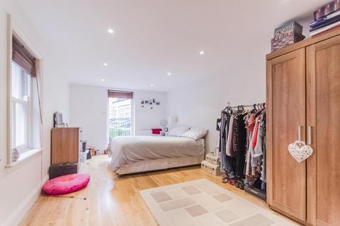 undefined, Rozel Road, SW4