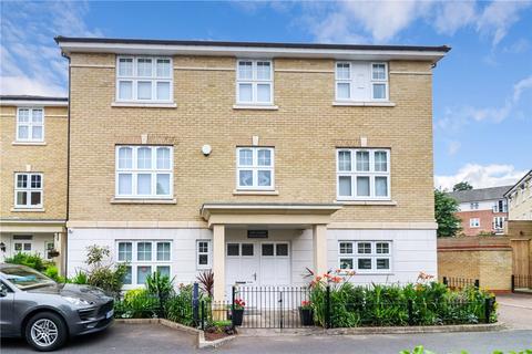 5 bedroom detached house for sale, Colnhurst Road, Nascot Wood, Watford, WD17