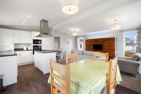 2 bedroom lodge for sale, Porthmissen , St Merryn Park, St Merryn, PL28 8QA